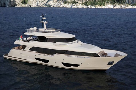 Yachts for sale in Croatia NAVETTA 28 Ferretti Custom Line 