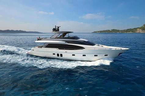 Yacht charter in Cannes Sanlorenzo LUCKY