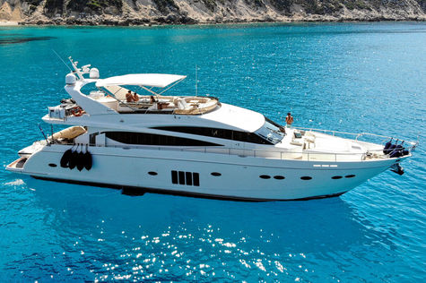 Yacht charter in Miami Princess GIA SENA